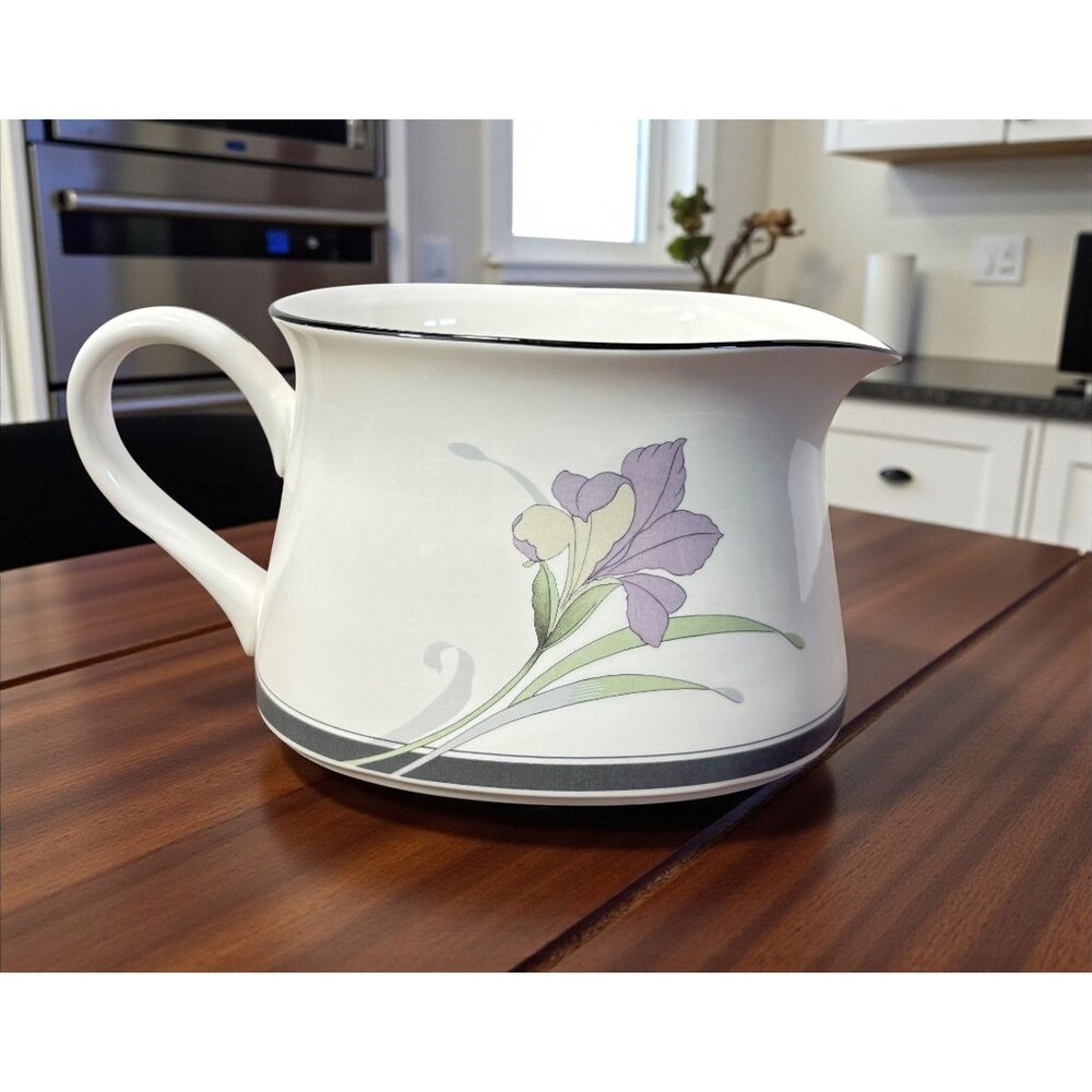 New Decade by Noritake Café Du Soir Gravy Boat Porcelain Floral Vintage 1985